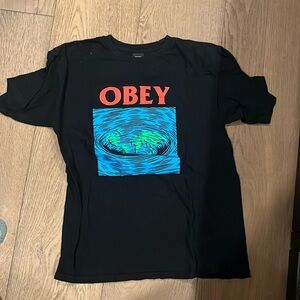 Black Obey Tee, size M